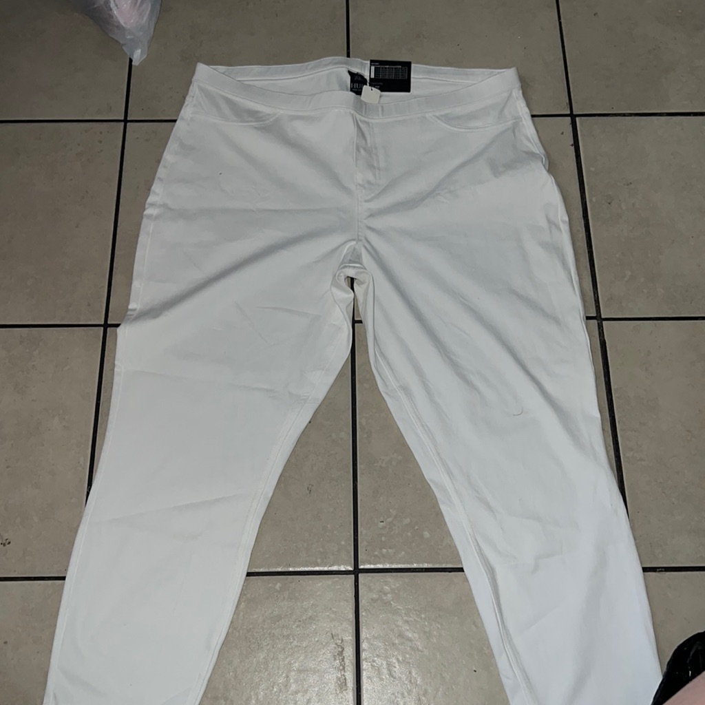 Hue White Leggings
